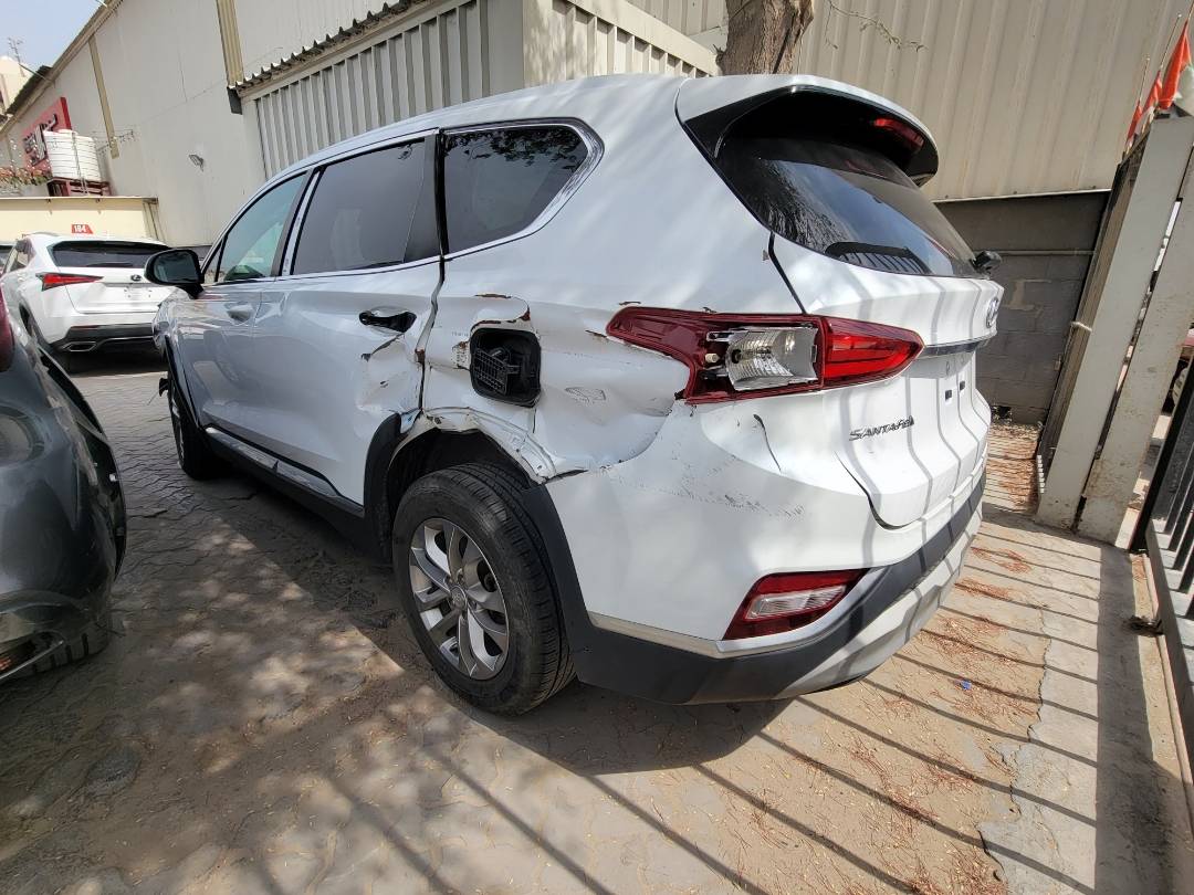2019 HYUNDAI SANTA FE — 100432 Miles — Lot KH015620 — Main - Marhaba Auctions Used Cars - Image 4