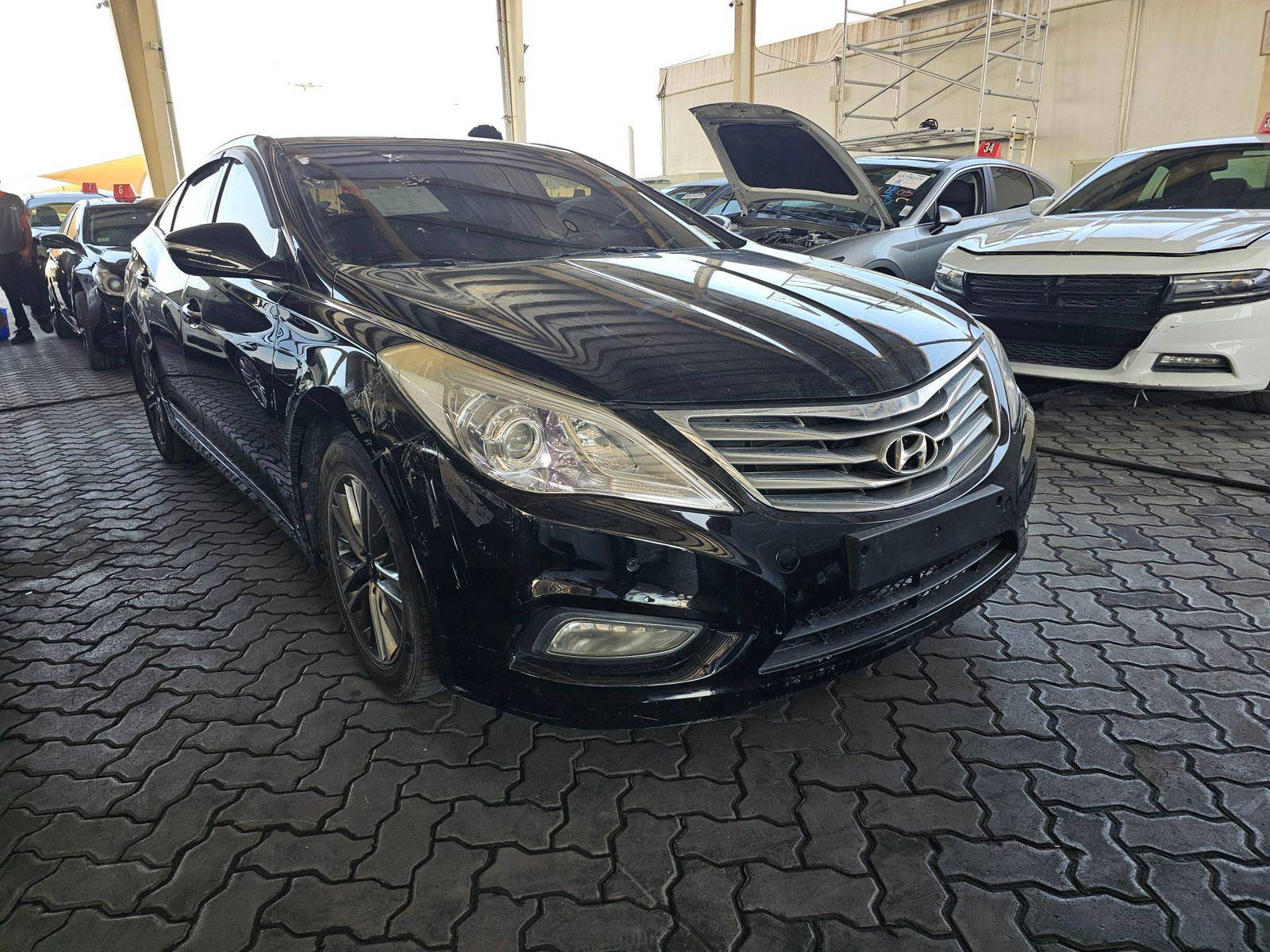 HYUNDAI GRANDEUR 2011 - Marhaba Auction Used Cars - Image 3
