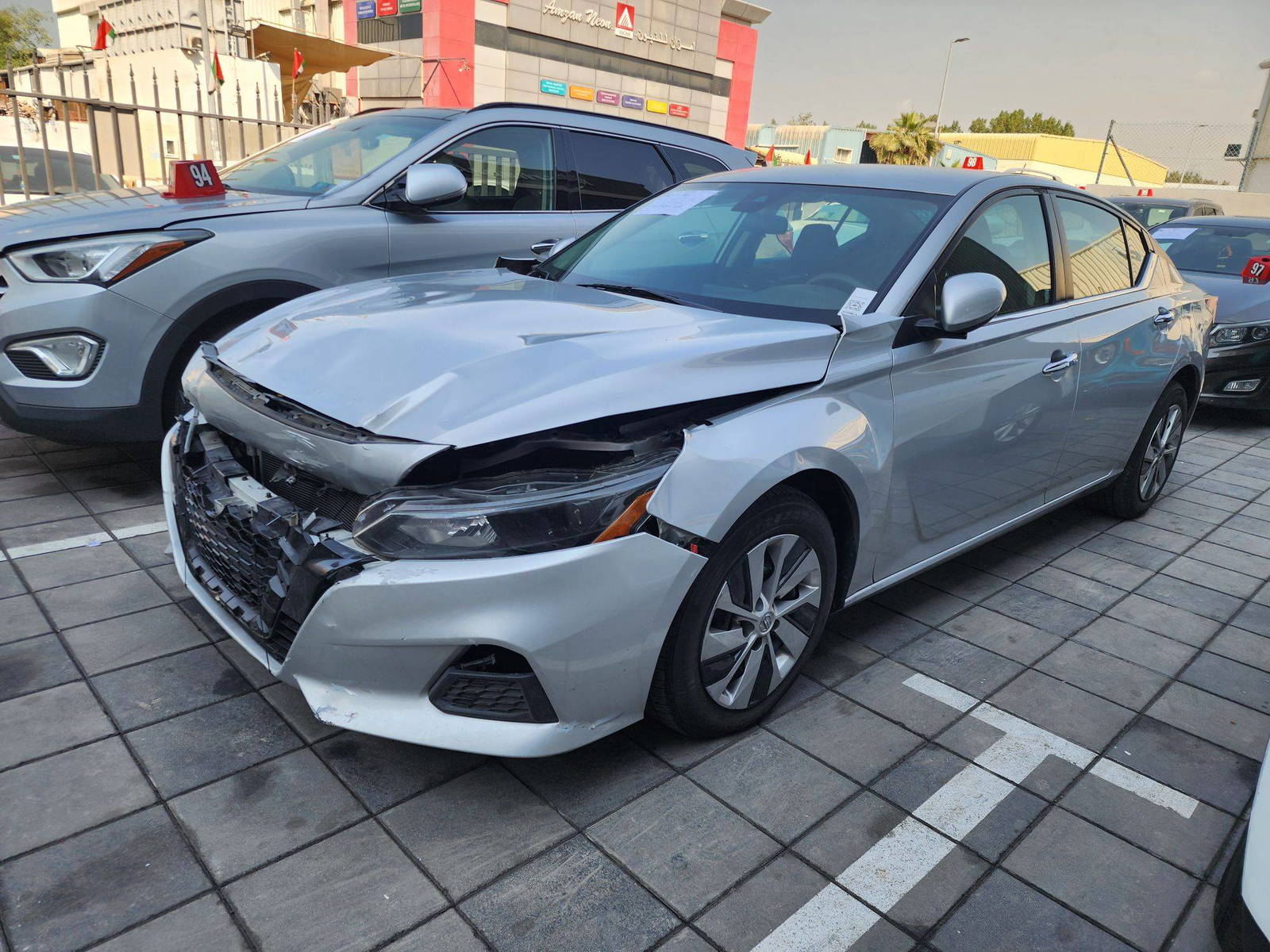 2022 NISSAN ALTIMA — 77612 Miles — Lot 62731545 — Main - Marhaba Auctions Used Cars - Image 4