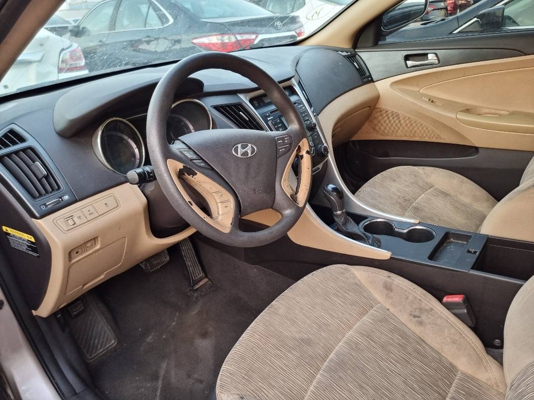 2011 HYUNDAI SONATA — 220064 Miles — Lot H269704 — Ind. 12 - Marhaba Auctions Used Cars - Image 6