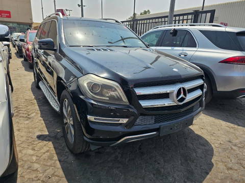 2015 MERCEDES BENZ GL 450 at Marhaba Auctions