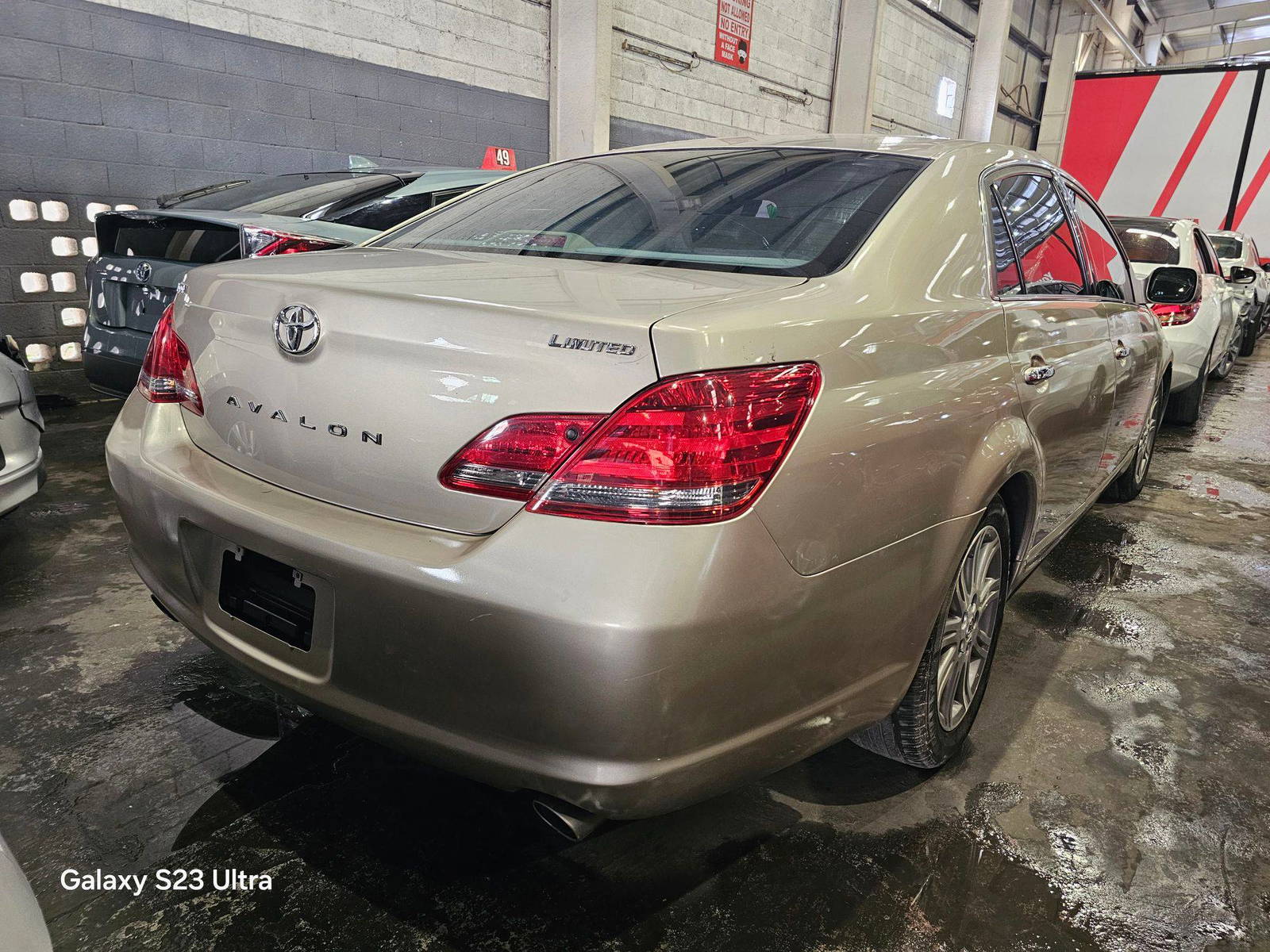 2008 TOYOTA AVALON — 229784 Miles — Lot 298280 — Main - Marhaba Auctions Used Cars - Image 3