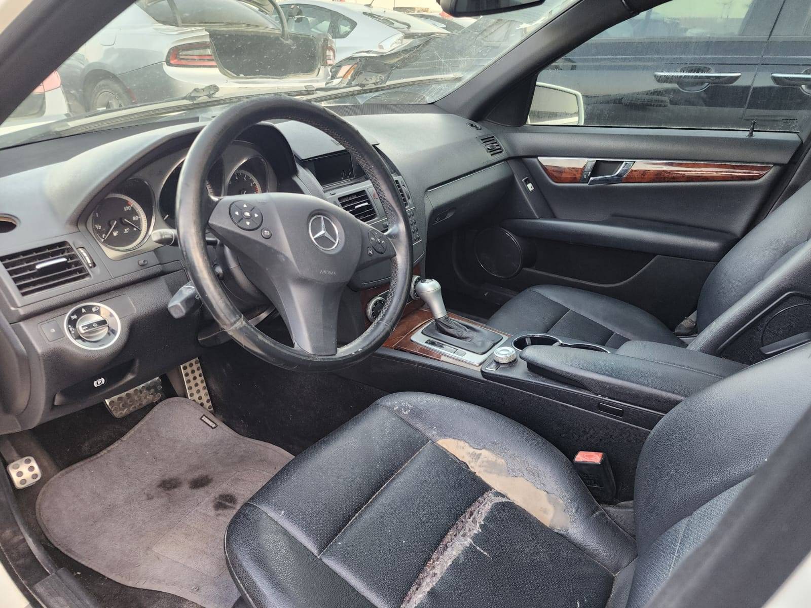 MERCEDES BENZ C300 2011 - Marhaba Auction Used Cars - Image 6