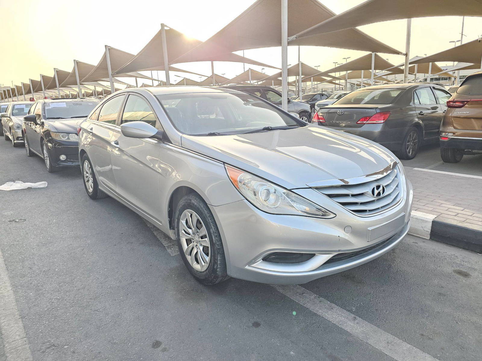 2011 HYUNDAI SONATA — 160352 Miles — Lot BH196162 — Souq - Marhaba Auctions Used Cars - Image 6