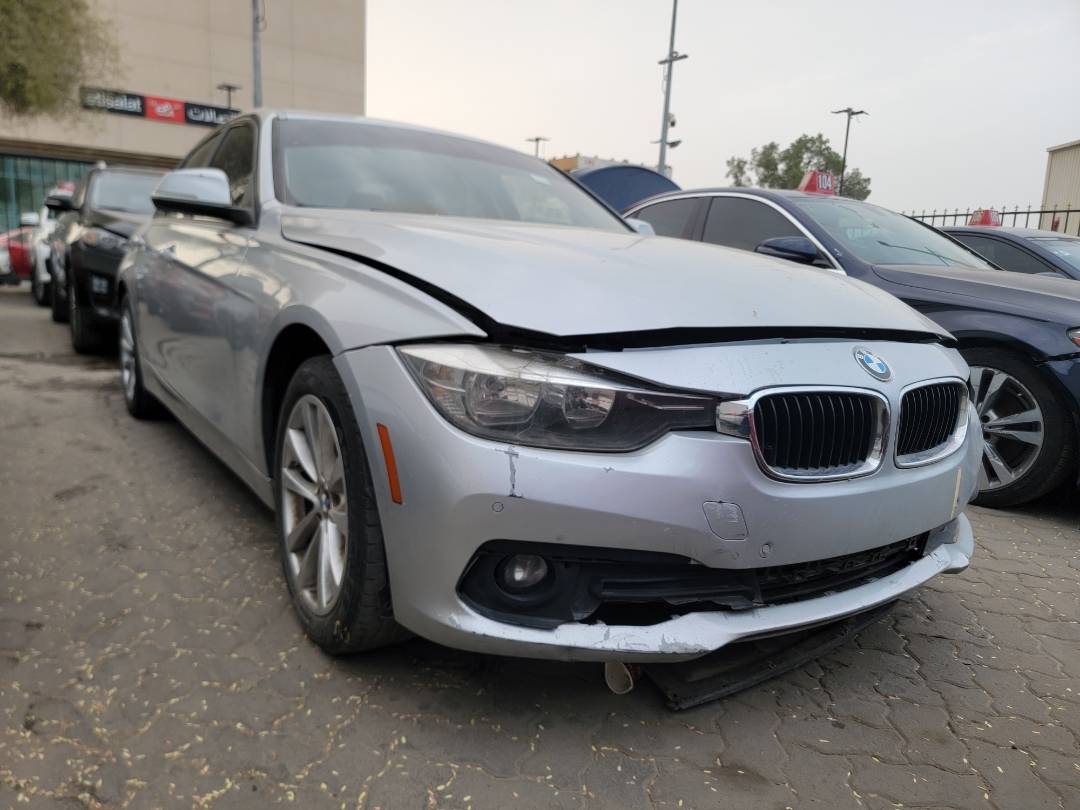 2017 BMW 320 I — 141262 Miles — Lot 0HNU15650 — Main - Marhaba Auctions Used Cars - Image 4