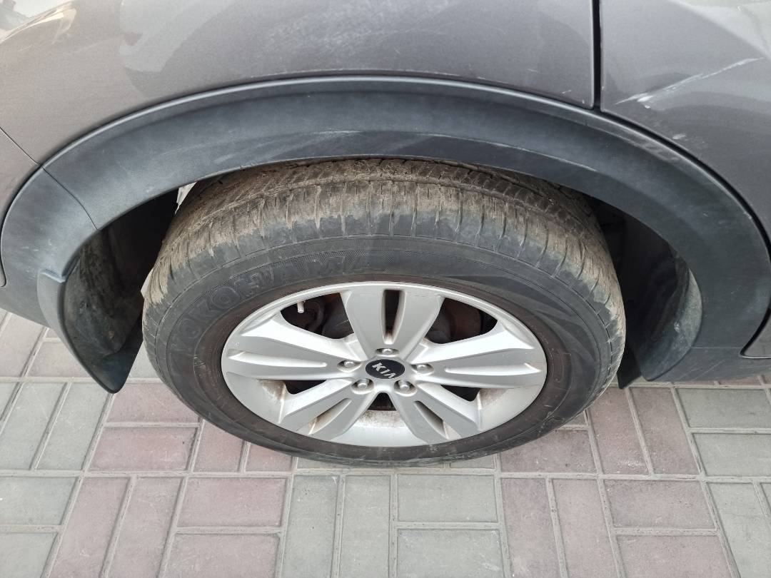2018 KIA SPORTAGE — 121314 Miles — Lot 40912605 — Souq - Marhaba Auctions Used Cars - Image 11