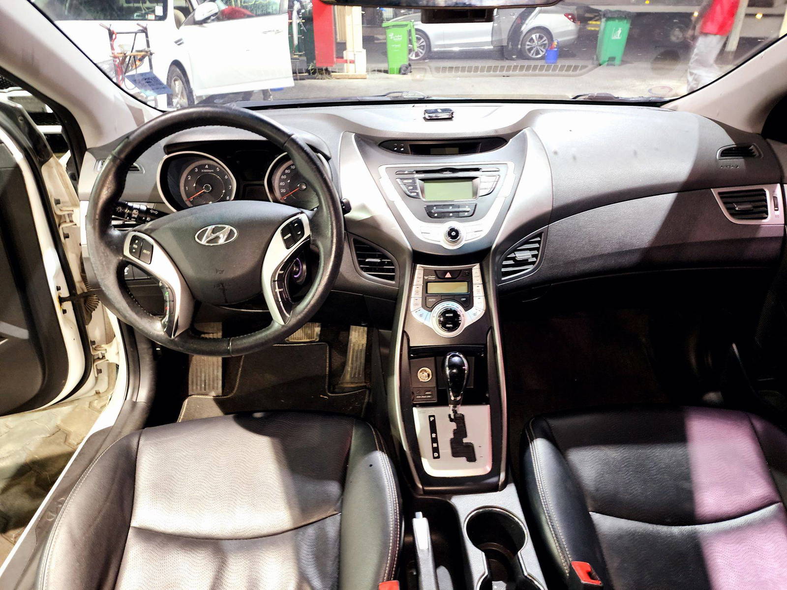2011 HYUNDAI AVANTE — 165573 KM — Lot 060070 — Main - Marhaba Auctions Used Cars - Image 7