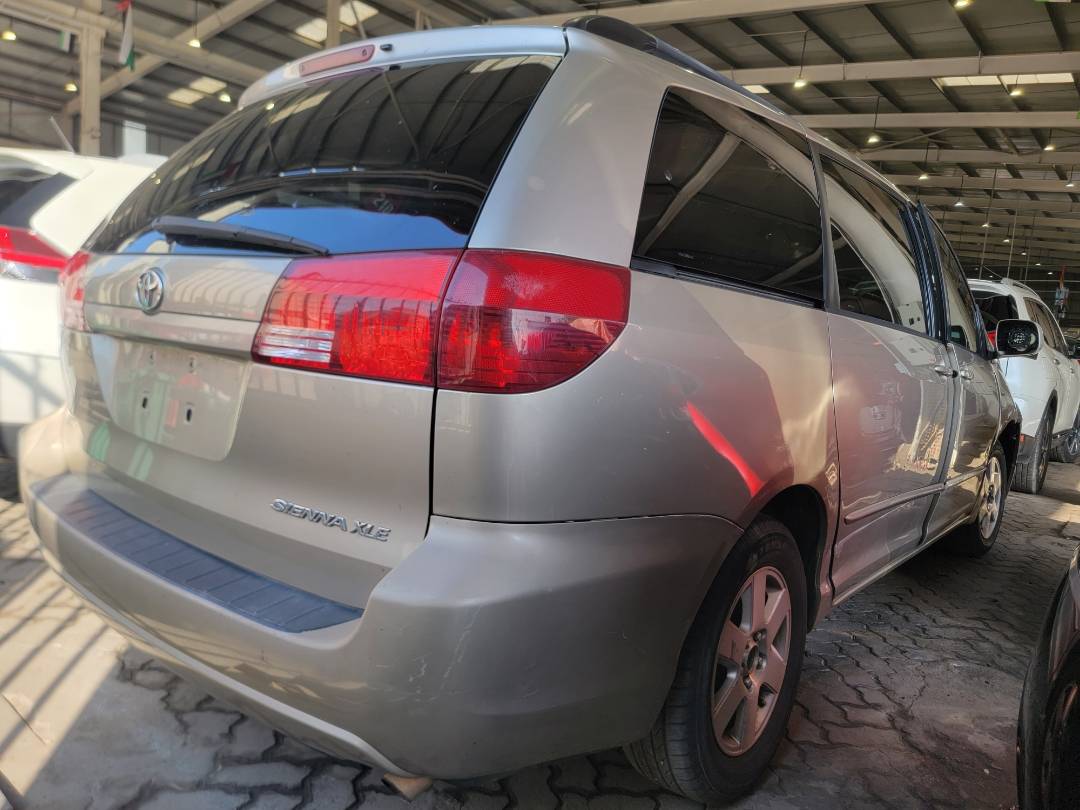 2005 TOYOTA SIENNA — 232518 Miles — Lot 38335458 - Marhaba Auctions Used Cars - Image 3