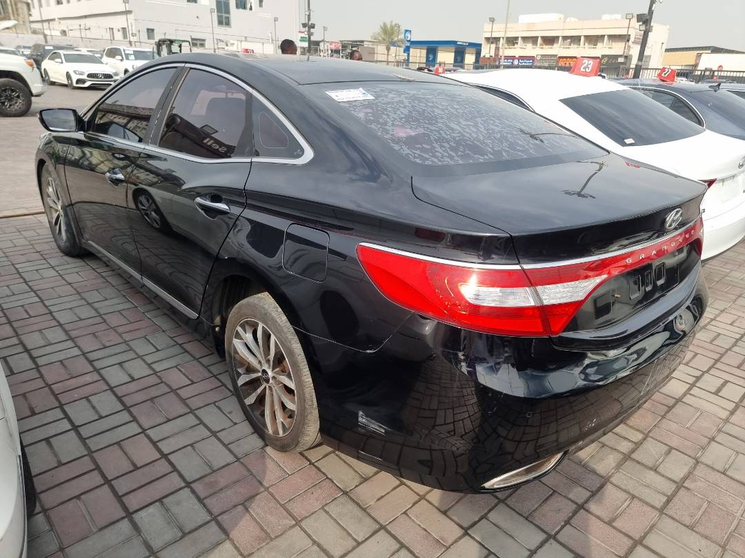 HYUNDAI GRANDEUR 2011 - Marhaba Auction Used Cars - Image 5