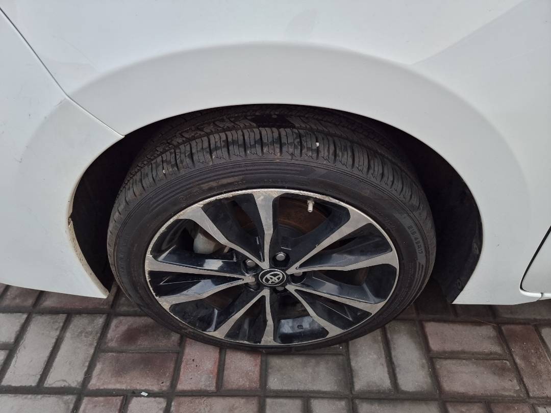 2018 TOYOTA COROLLA — 100102 Miles — Lot C968712 — Ind. 12 - Marhaba Auctions Used Cars - Image 10