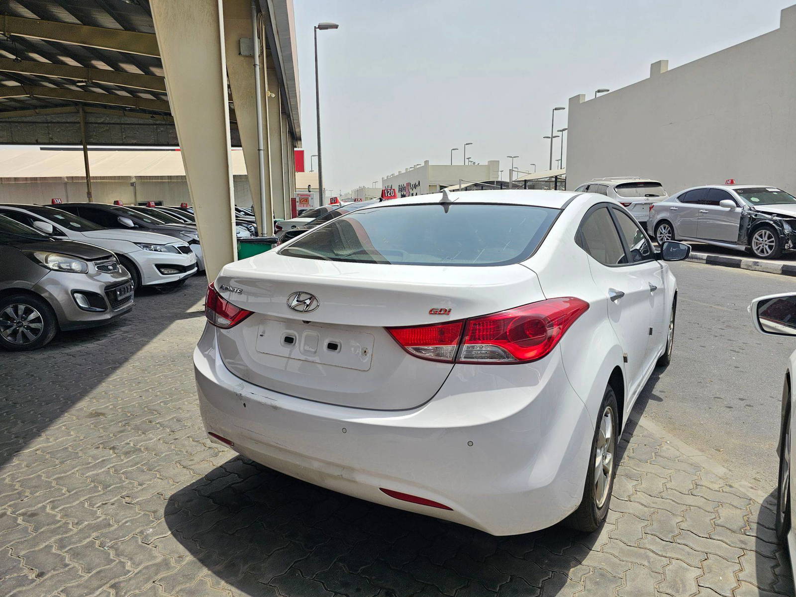 2013 HYUNDAI AVANTE — 182036 KM — Lot DU717145 — Souq - Marhaba Auctions Used Cars - Image 3