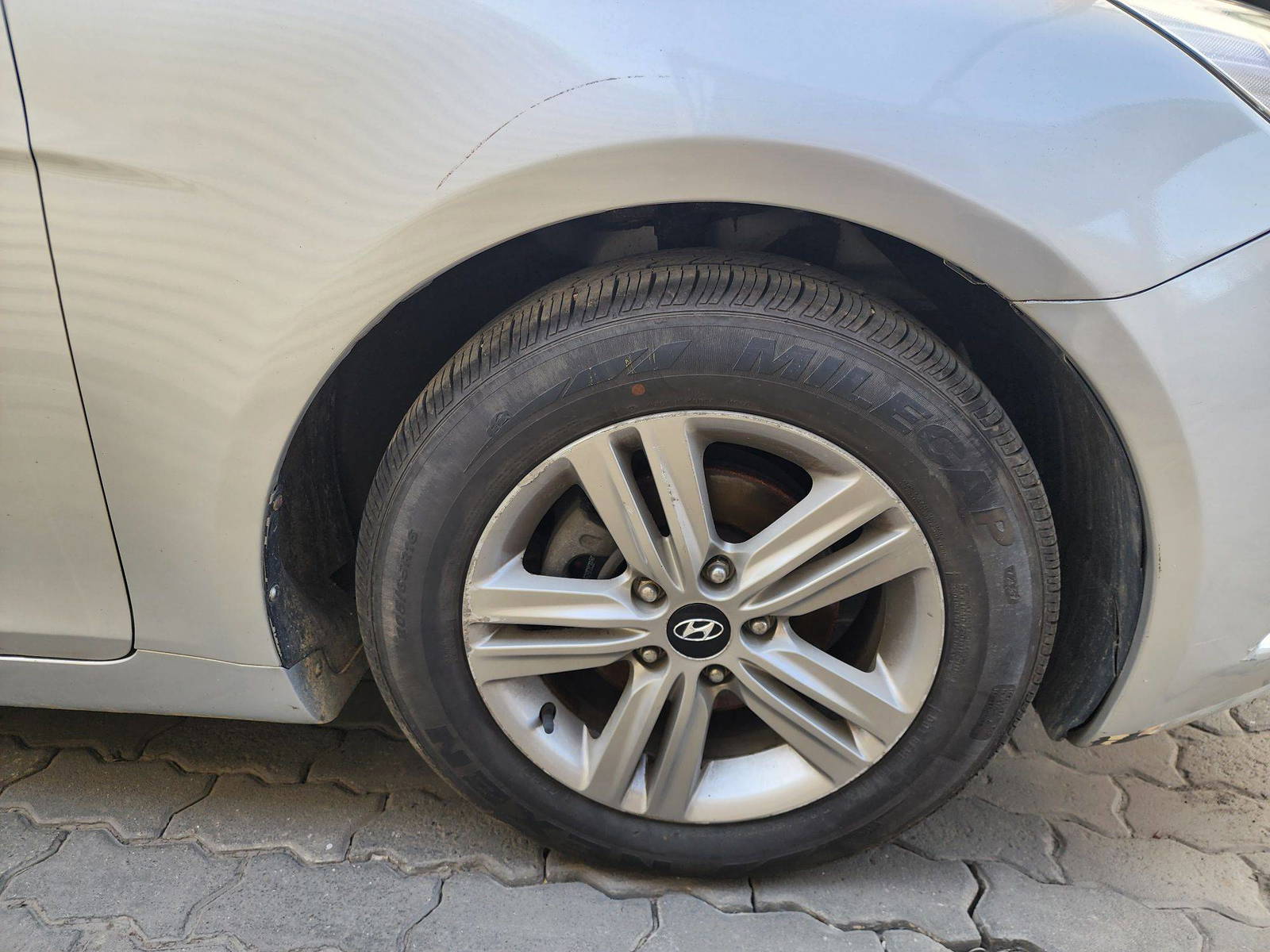 2013 HYUNDAI SONATA — 174394 KM — Lot 500450 — Al Quoz - Marhaba Auctions Used Cars - Image 11