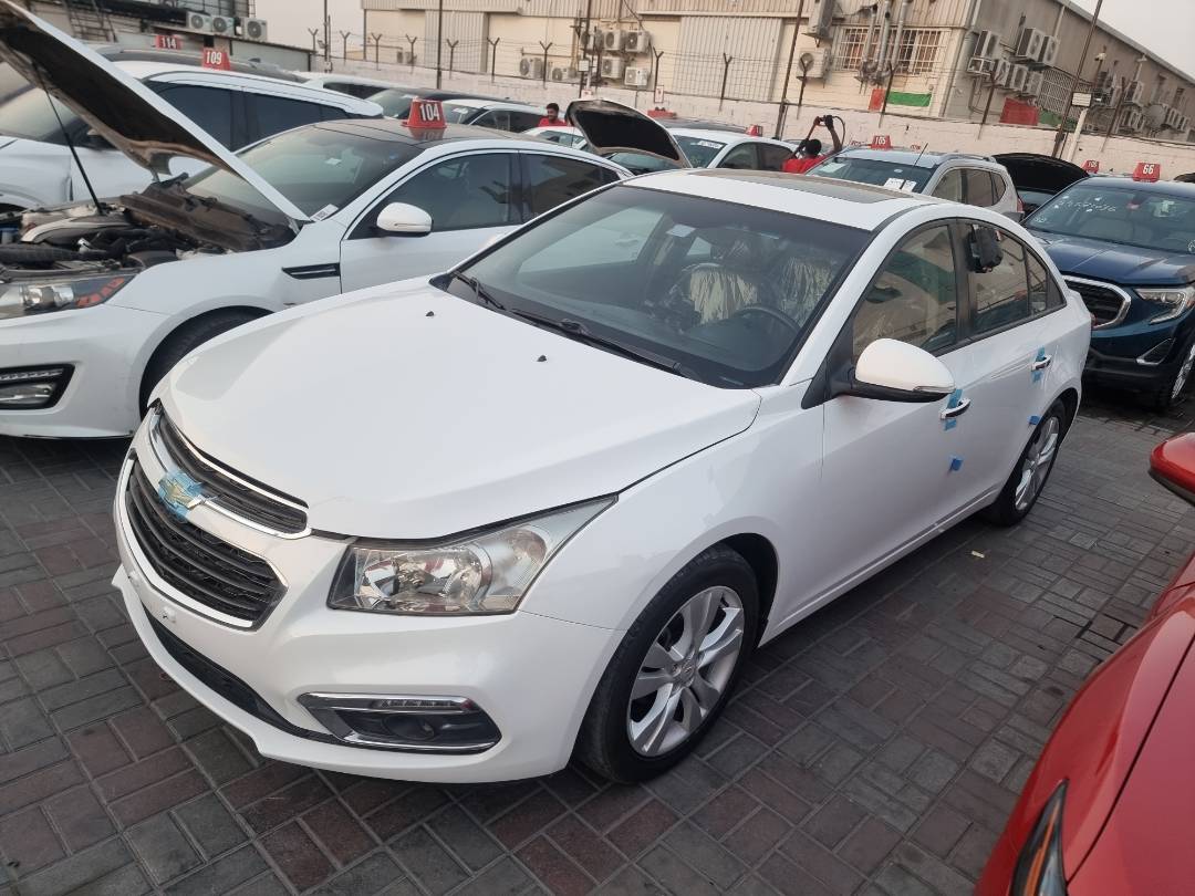 CHEVROLET CRUZE LT 2017 - Marhaba Auction Used Cars - Image 4