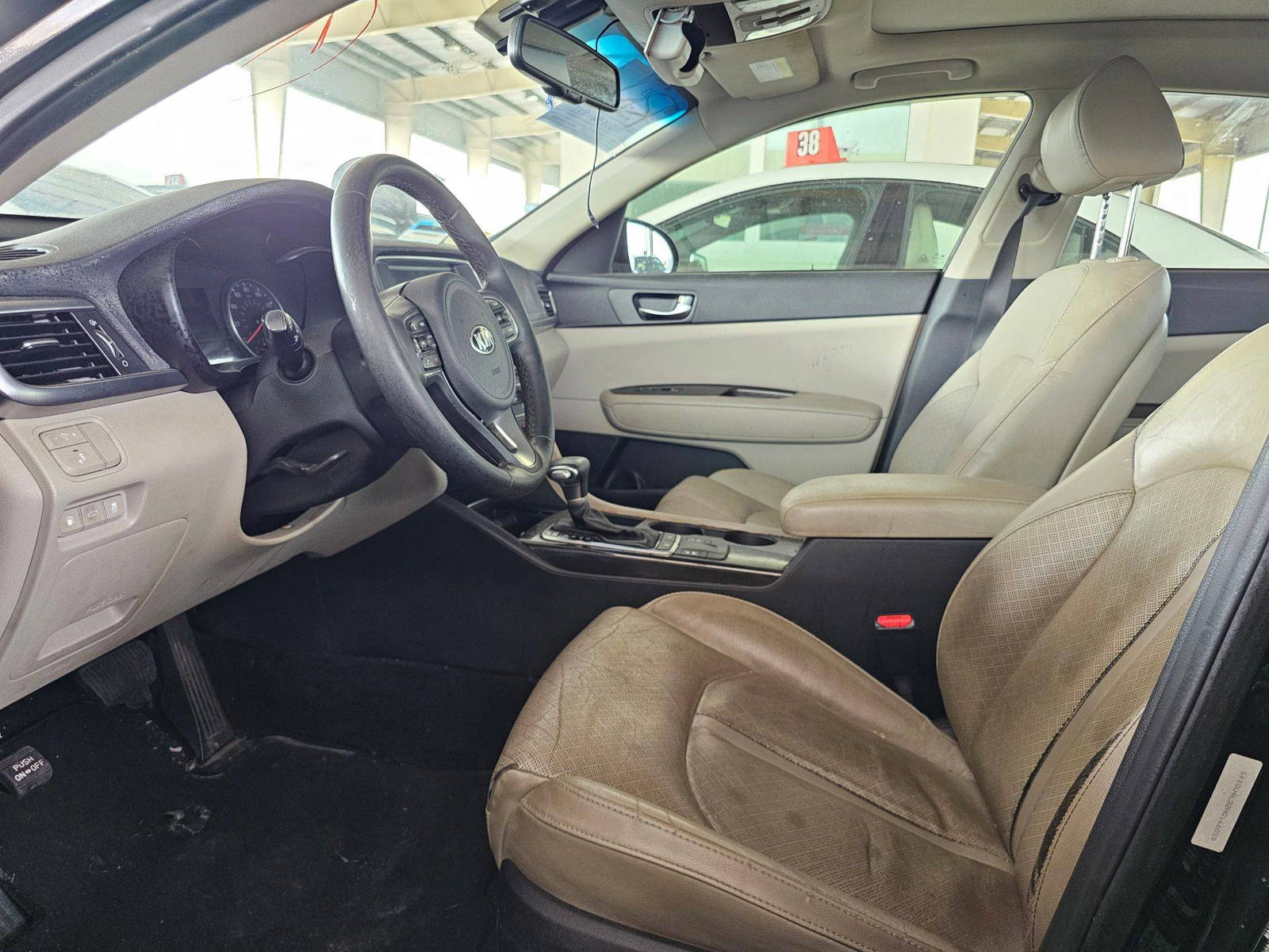 2017 KIA OPTIMA — 131521 Miles — Lot 42627115 — Souq - Marhaba Auctions Used Cars - Image 9