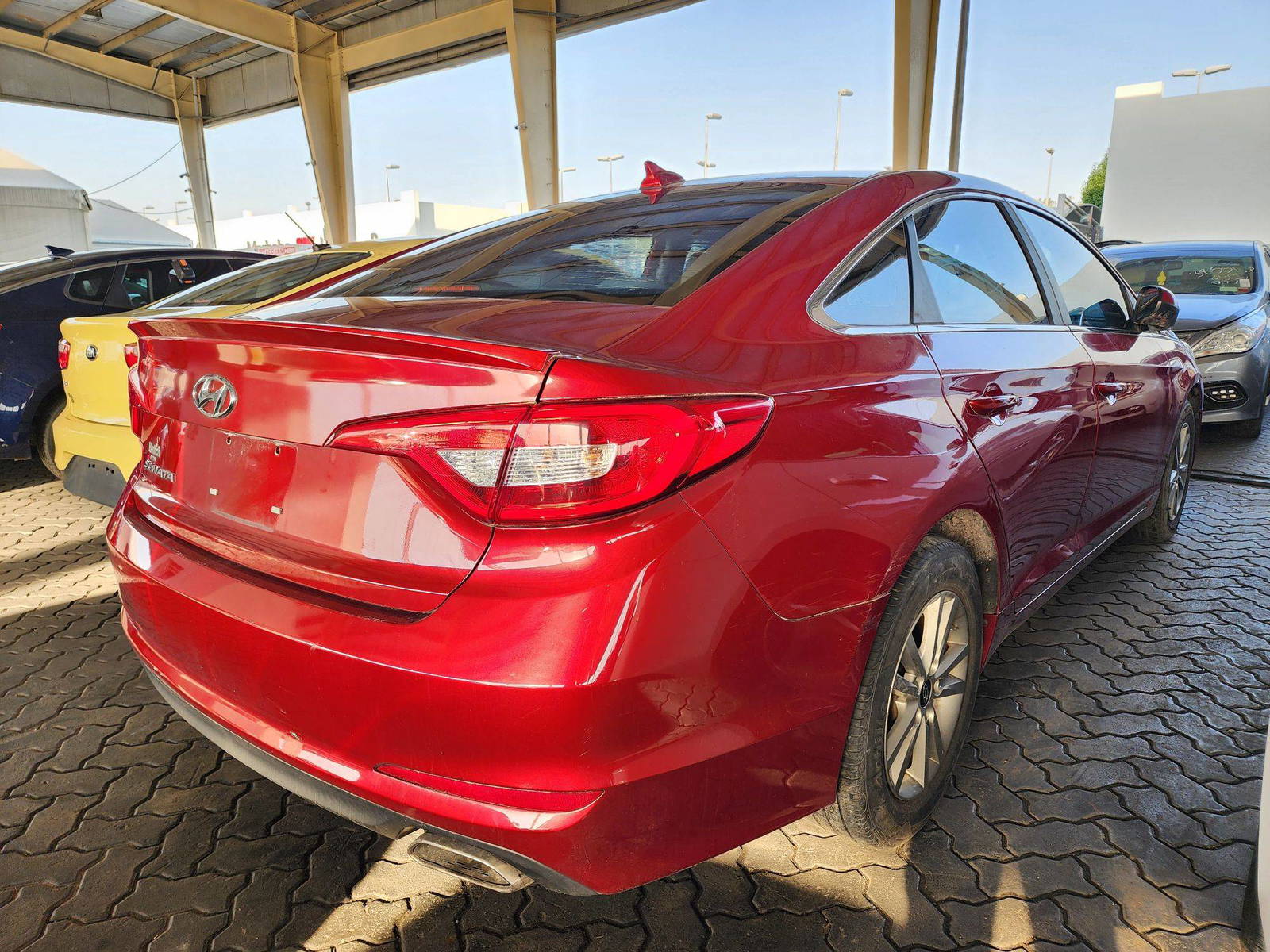 2015 HYUNDAI SONATA — 102122 Miles — Lot 46400904 — Souq - Marhaba Auctions Used Cars - Image 3
