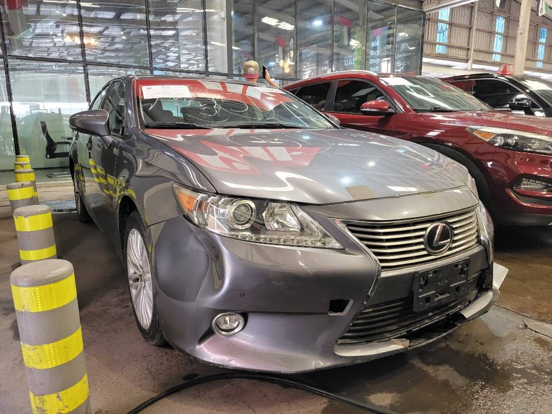 2014 LEXUS ES 350 — 95163 Miles — Lot 2087331 — Main - Marhaba Auctions Used Cars - Image 4