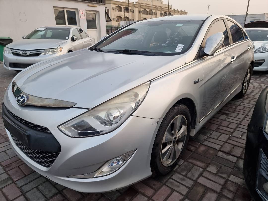 2012 HYUNDAI SONATA — 253988 KM — Lot 124587 — Souq - Marhaba Auctions Used Cars - Image 3