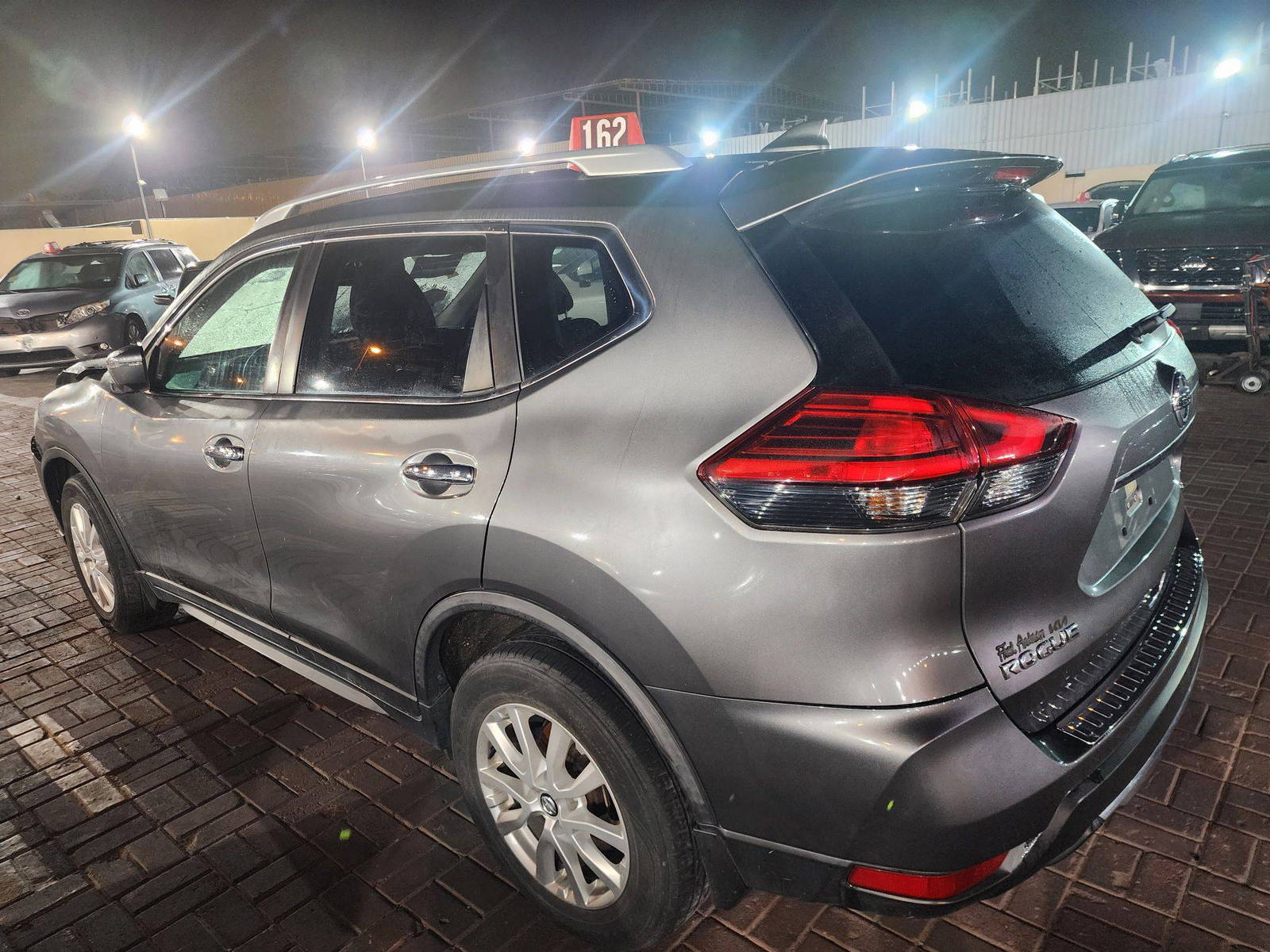 2017 NISSAN ROGUE — 123126 Miles — Lot 6HW136108 - Marhaba Auctions Used Cars - Image 5