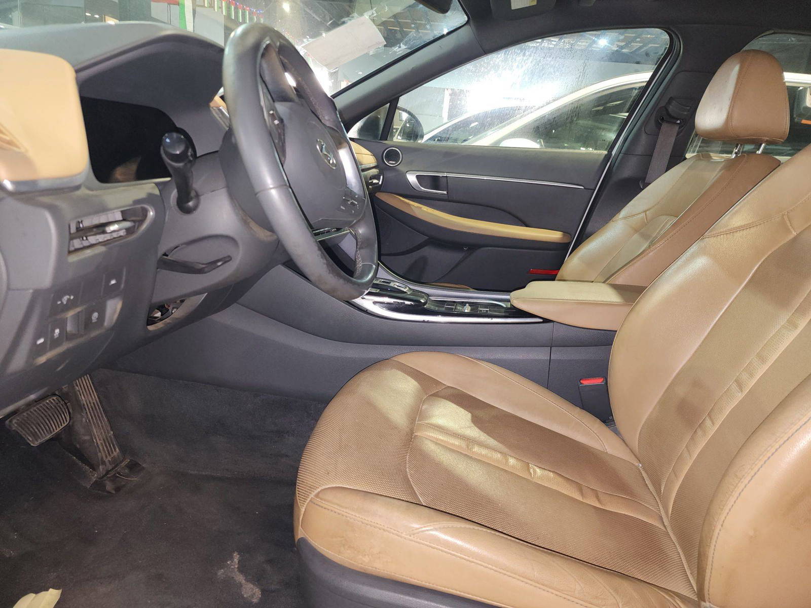 2020 HYUNDAI SONATA — 124584 Miles — Lot 86136674 — Souq - Marhaba Auctions Used Cars - Image 10