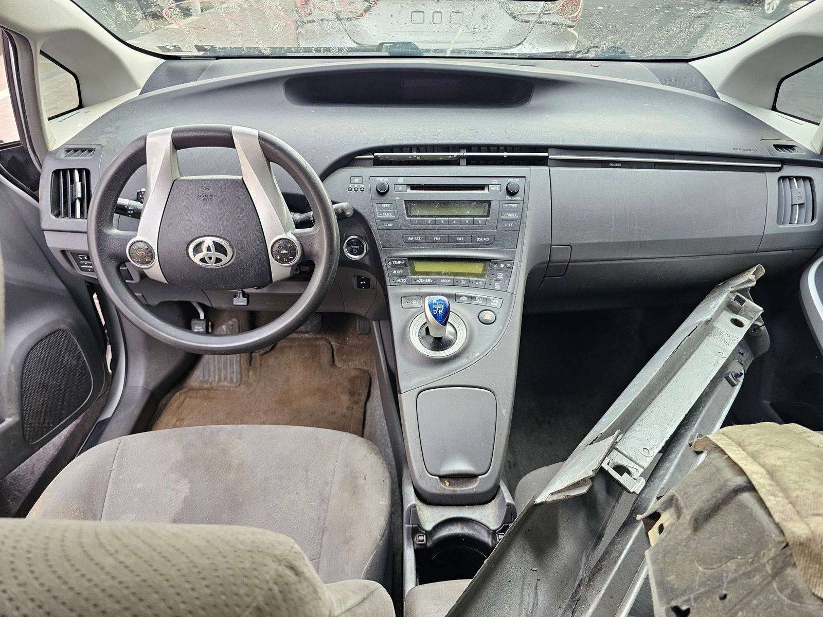 TOYOTA PRIUS 2010 - Marhaba Auction Used Cars - Image 6