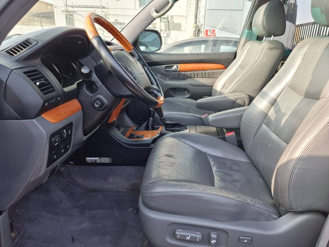 2007 LEXUS GX 470 — 200662 Miles — Lot 0125487 — Ind. 12 - Marhaba Auctions Used Cars - Image 8