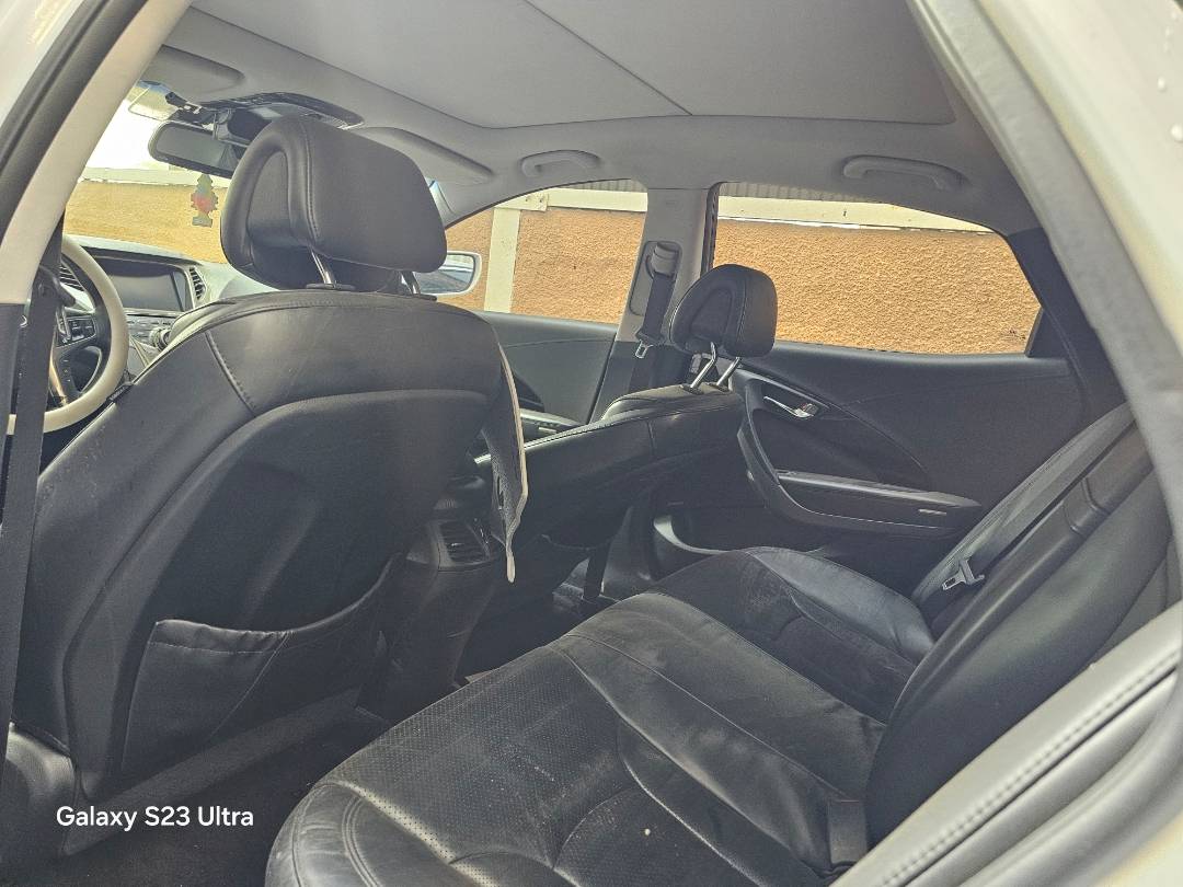 HYUNDAI GRANDEUR 2011 - Marhaba Auction Used Cars - Image 7