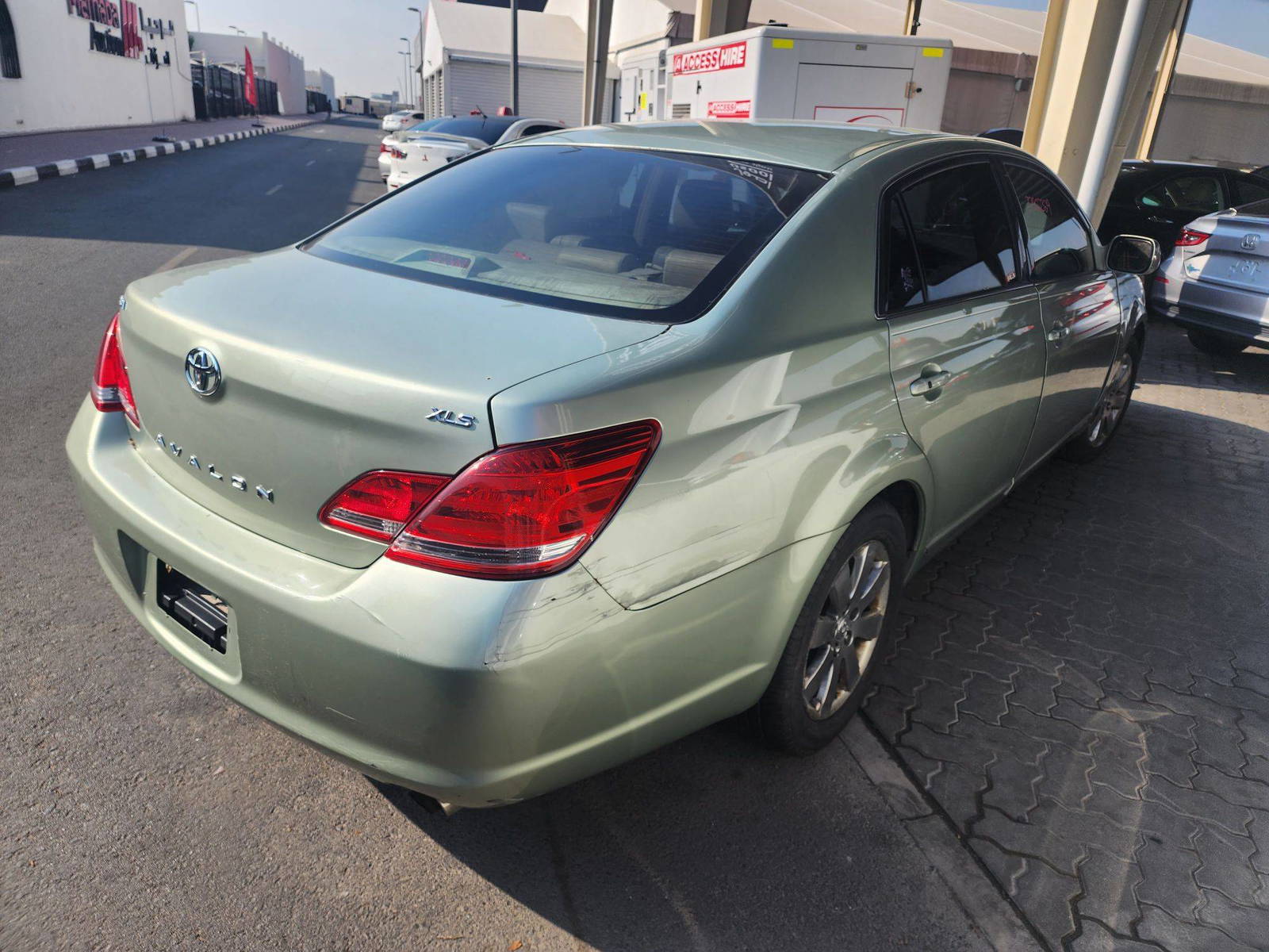 2005 TOYOTA AVALON — 193220 Miles — Lot 37922329 - Marhaba Auctions Used Cars - Image 4