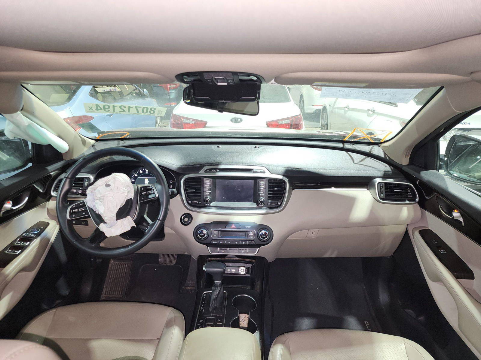 2019 KIA SORENTO — 92218 Miles — Lot 80712194 — Al Quoz - Marhaba Auctions Used Cars - Image 8