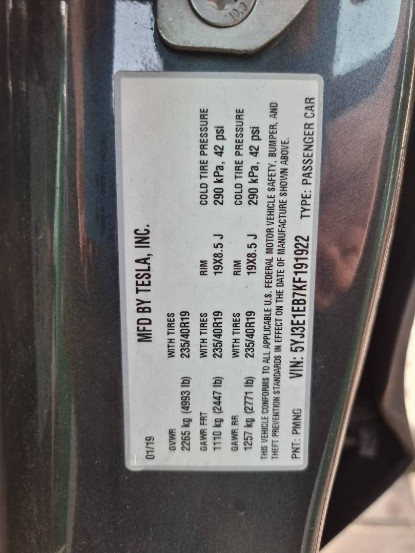 TESLA MODEL 3 2019 - Marhaba Auction Used Cars - Image 11