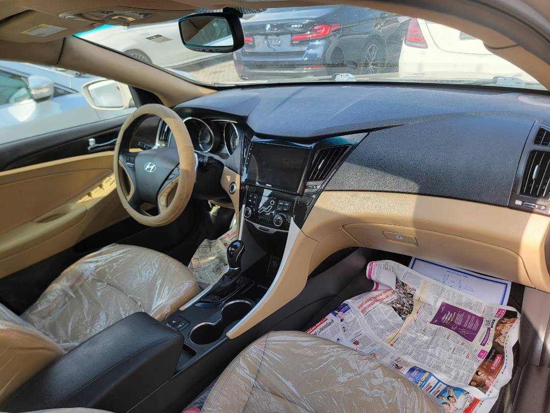 2011 HYUNDAI SONATA — 167508 Miles — Lot H273556 - Marhaba Auctions Used Cars - Image 6
