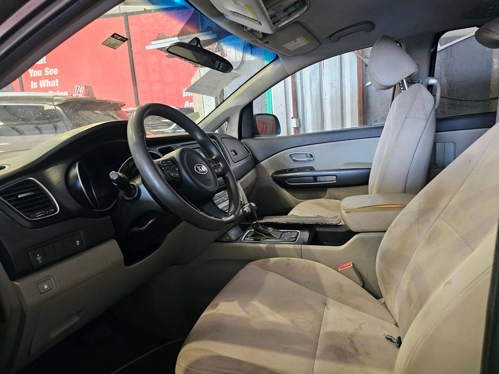 KIA SEDONA 2015 - Marhaba Auction Used Cars - Image 7