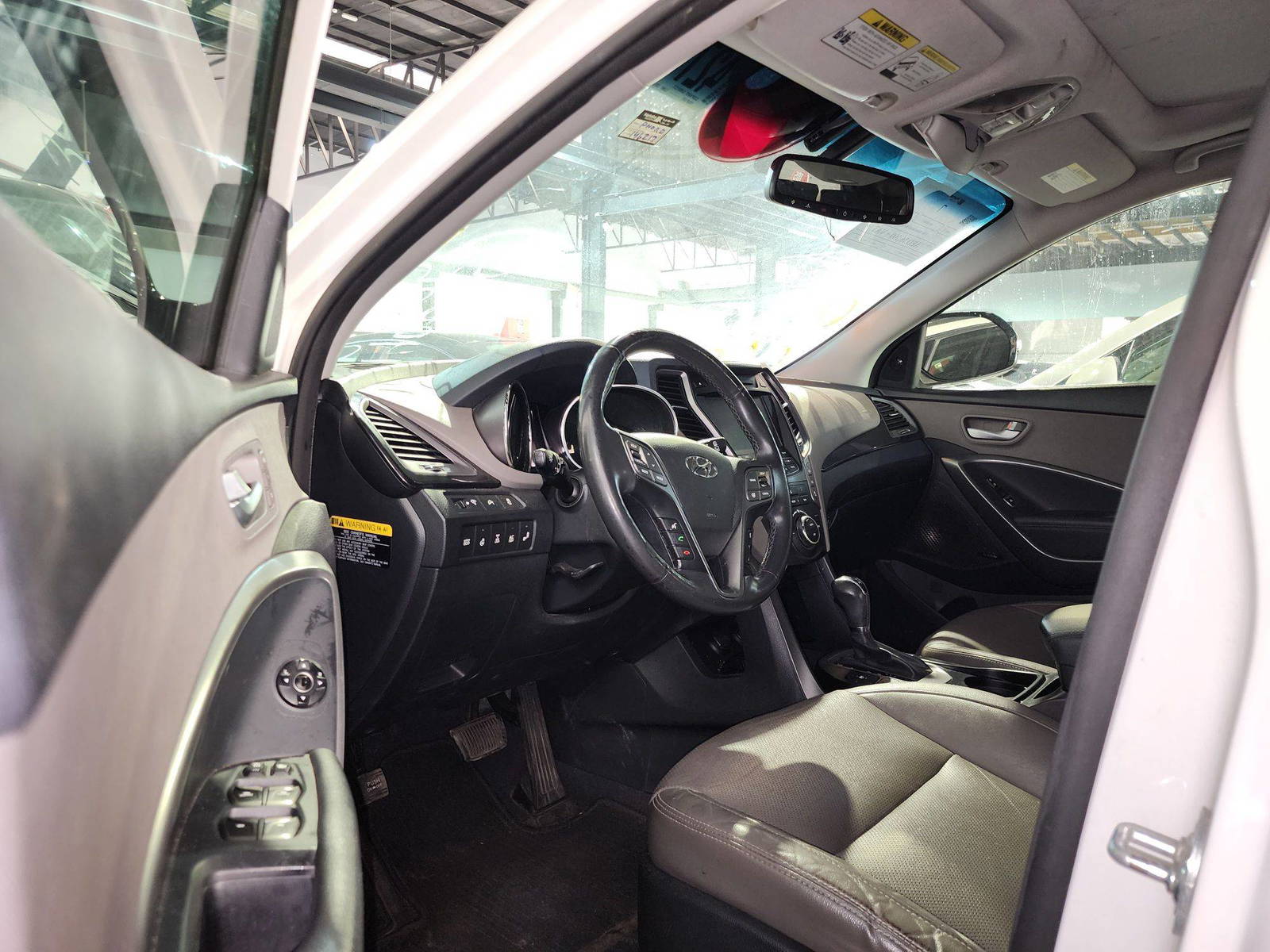 2016 HYUNDAI SANTA FE — 146217 Miles — Lot 42774545 — Al Quoz - Marhaba Auctions Used Cars - Image 9