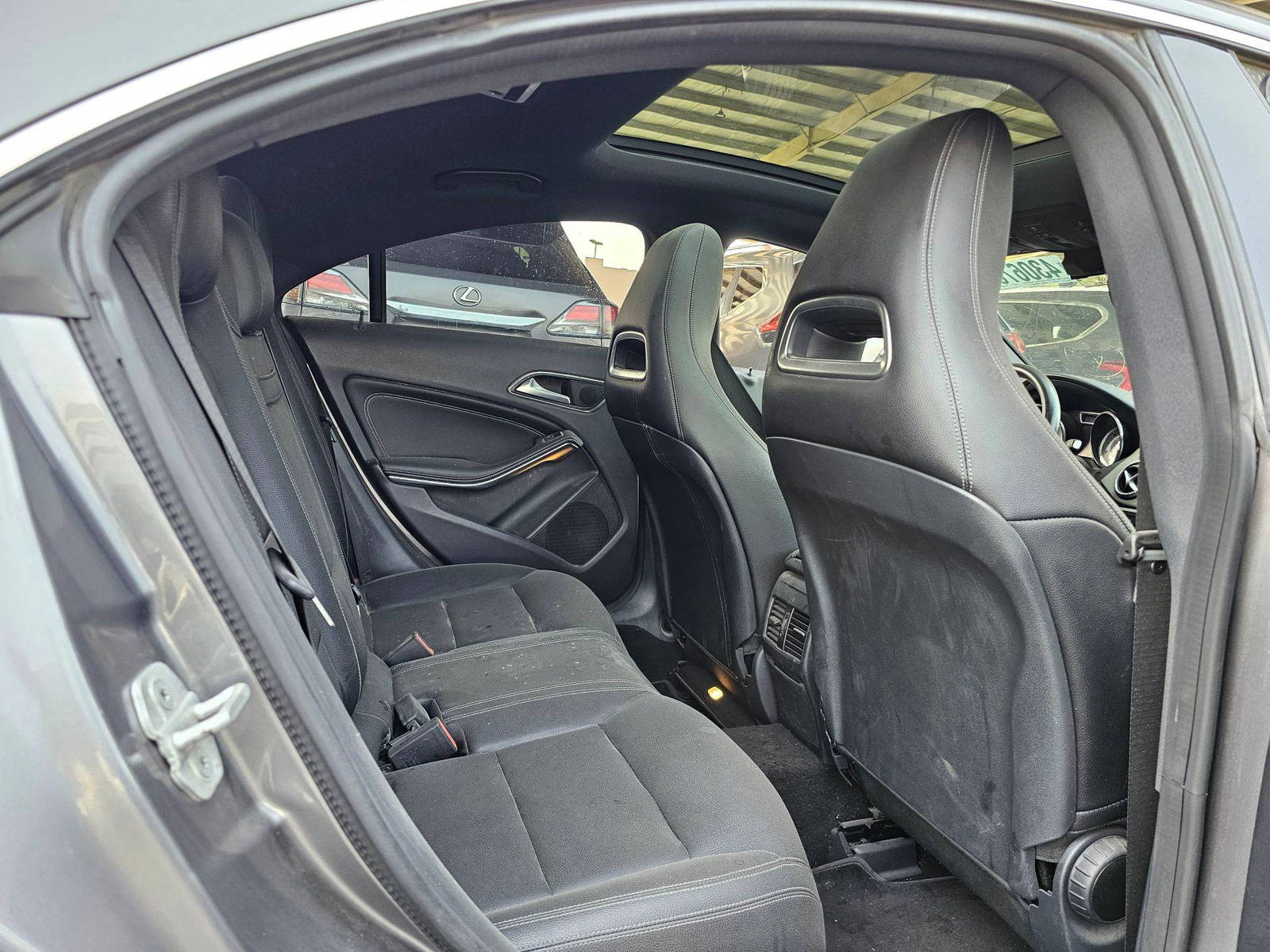 2016 MERCEDES BENZ CLA 250 — 128203 Miles — Lot GN377140 — Souq - Marhaba Auctions Used Cars - Image 6