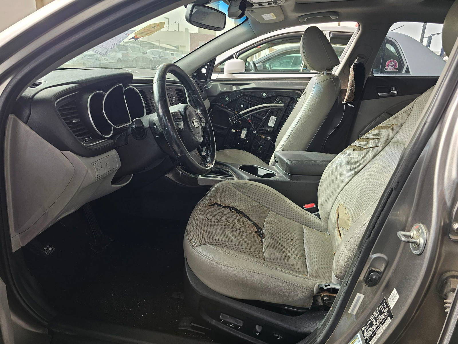 2014 KIA OPTIMA — 243819 Miles — Lot G316894 — Souq - Marhaba Auctions Used Cars - Image 10