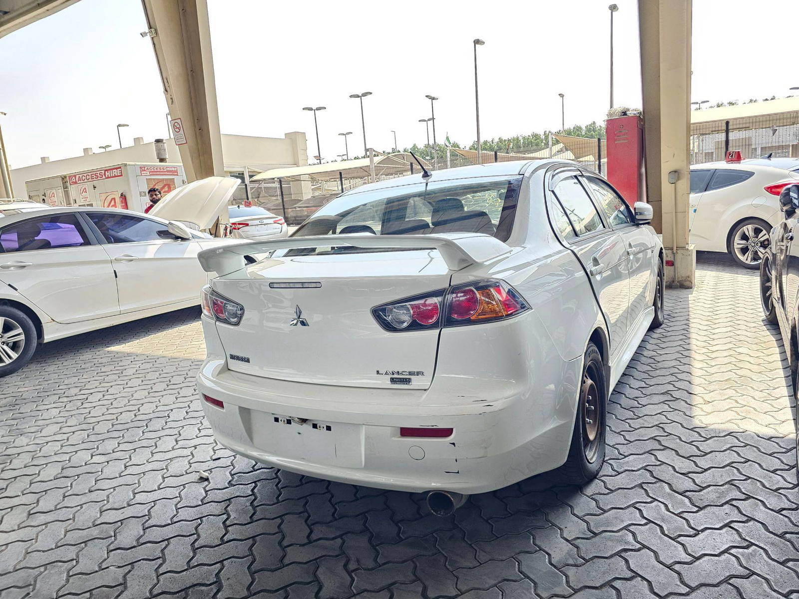 2015 MITSUBISHI LANCER — 213212 KM — Lot 12326717 — Souq - Marhaba Auctions Used Cars - Image 3