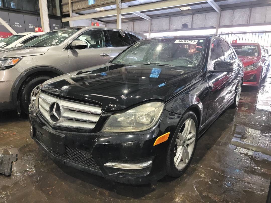 2013 MERCEDES BENZ C-250 — 216320 Miles — Lot DA766397 — Main - Marhaba Auctions Used Cars - Image 4