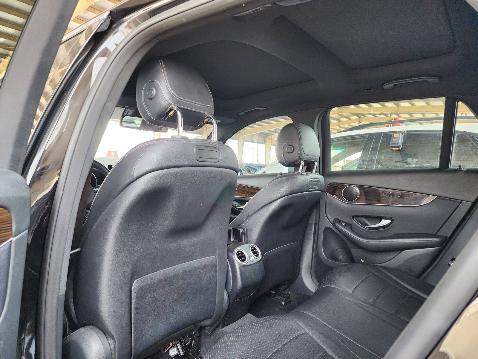 2018 MERCEDES BENZ GLC-300 — 64409 Miles — Lot 28950 — Main - Marhaba Auctions Used Cars - Image 6