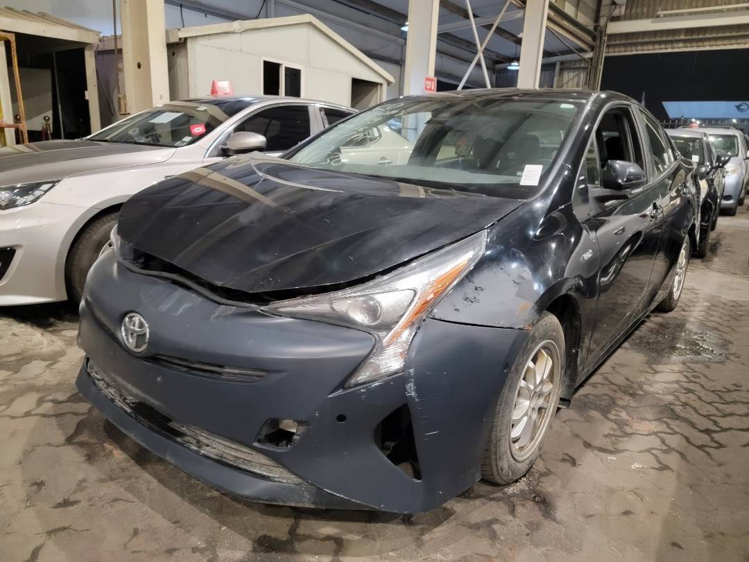 2017 TOYOTA PRIUS — 267871 KM — Lot 12303113 — Souq - Marhaba Auctions Used Cars - Image 4