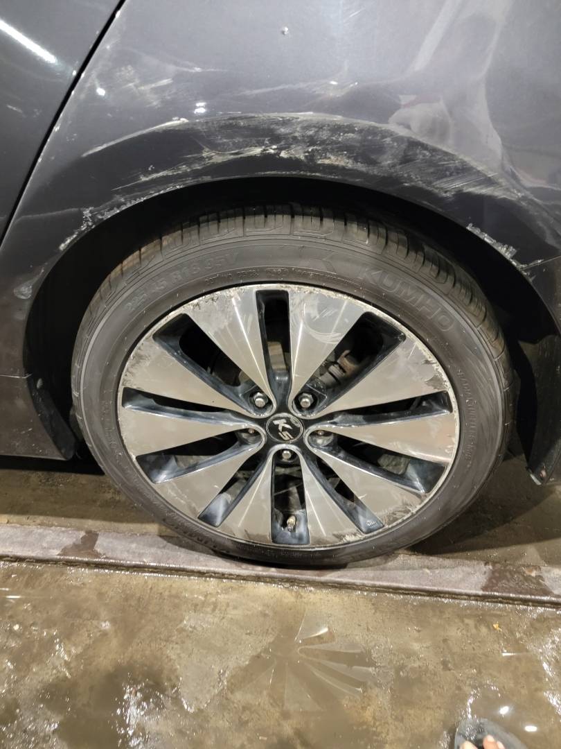 2011 KIA K5 — 157739 KM — Lot 168048 — Main - Marhaba Auctions Used Cars - Image 9