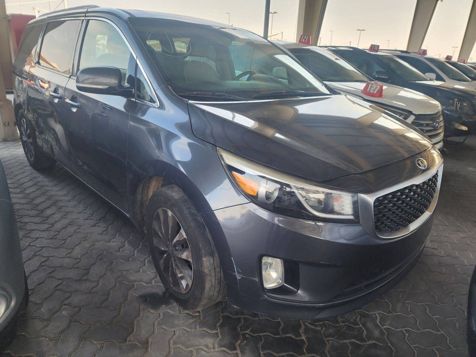 2015 KIA SEDONA — 225675 Miles — Lot 39083494 — Souq - Marhaba Auctions Used Cars - Image 6