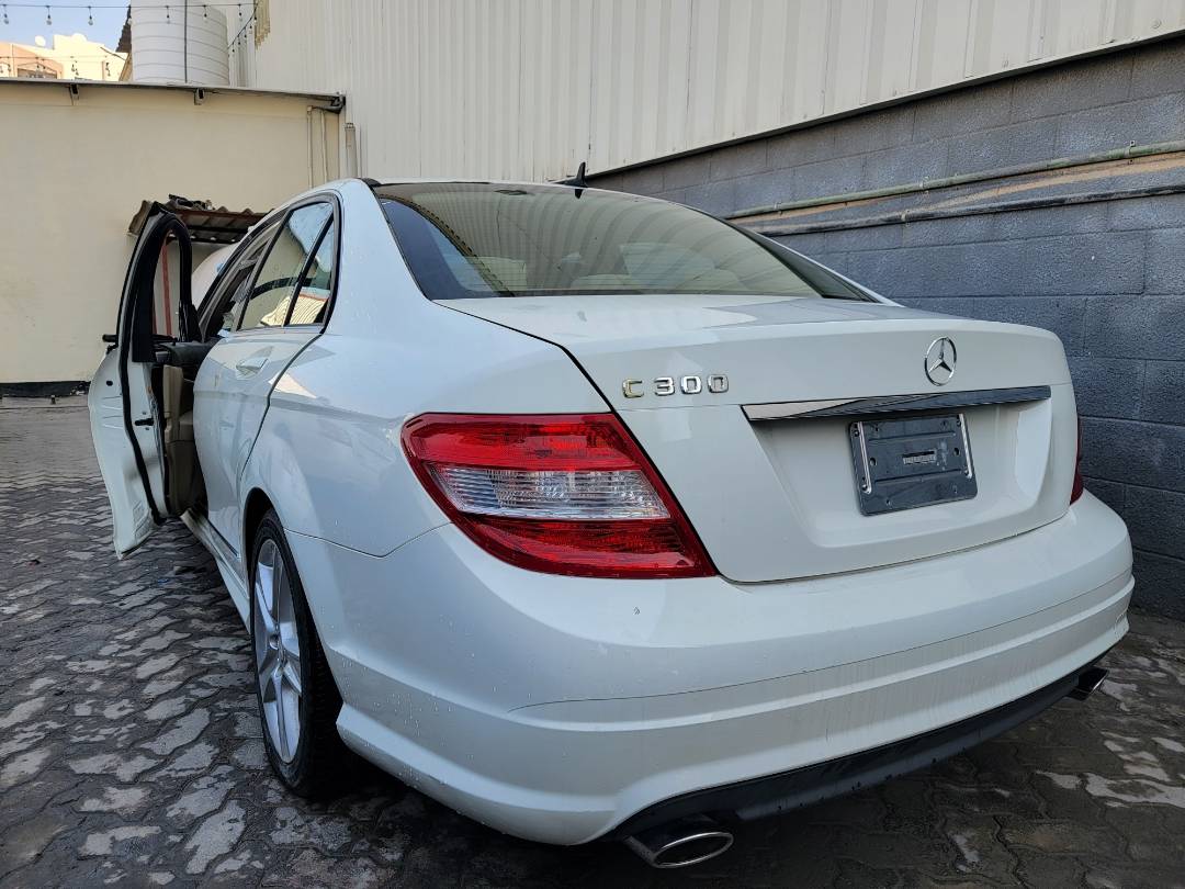 2010 MERCEDES BENZ C300 — 87714 Miles — Lot R099454 - Marhaba Auctions Used Cars - Image 3