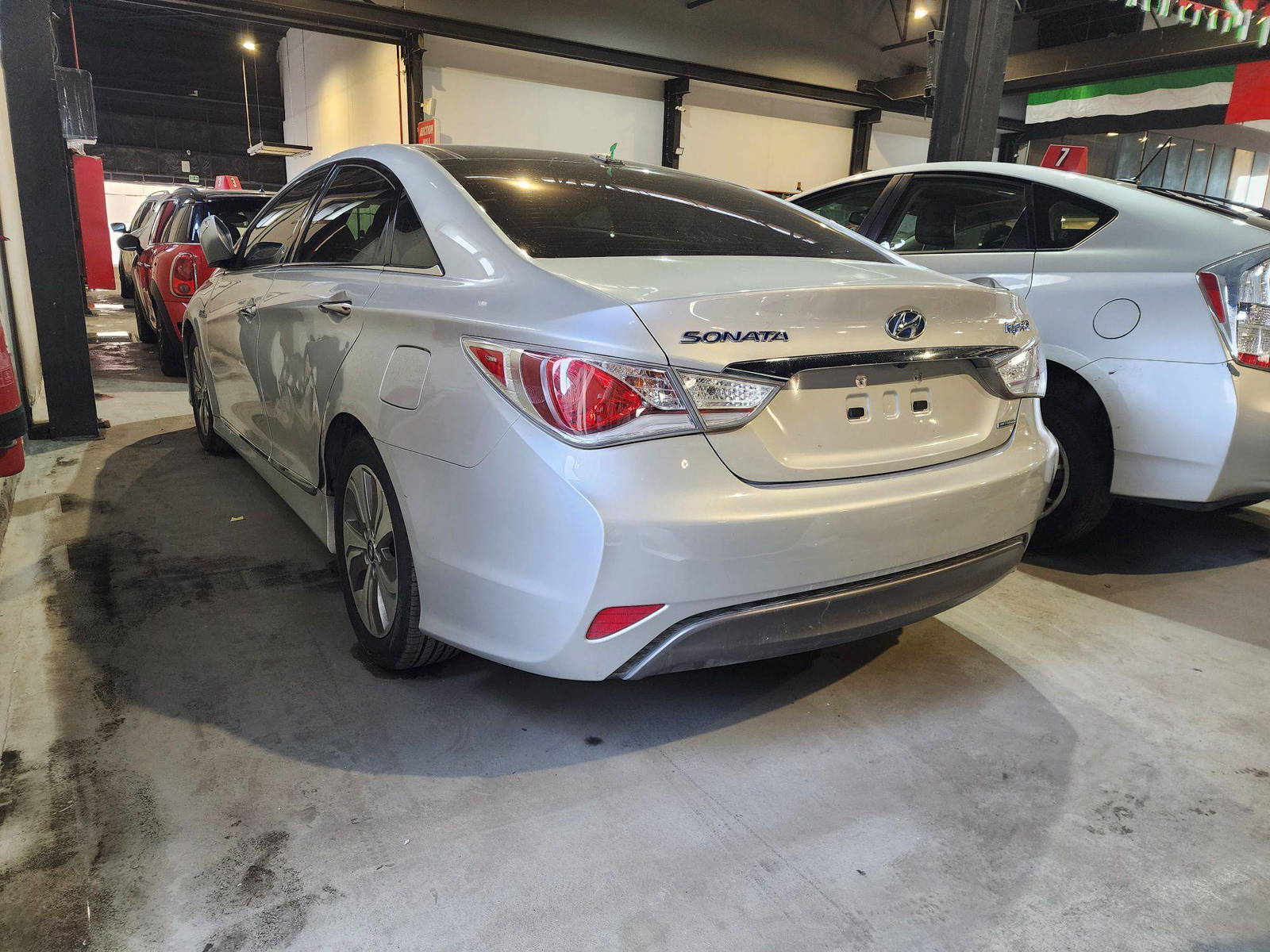 2015 HYUNDAI SONATA — 170656 Miles — Lot 82300915 — Al Quoz - Marhaba Auctions Used Cars - Image 5