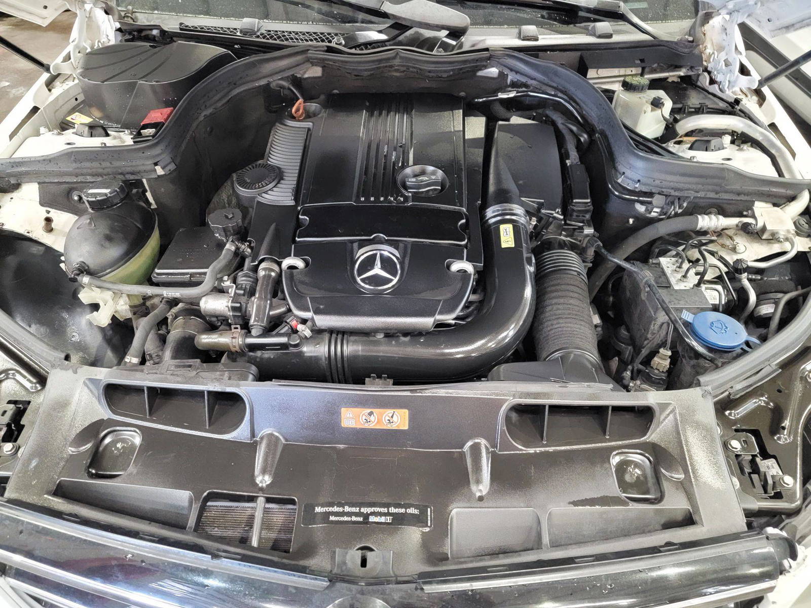 MERCEDES BENZ C 250 2014 - Marhaba Auction Used Cars - Image 11