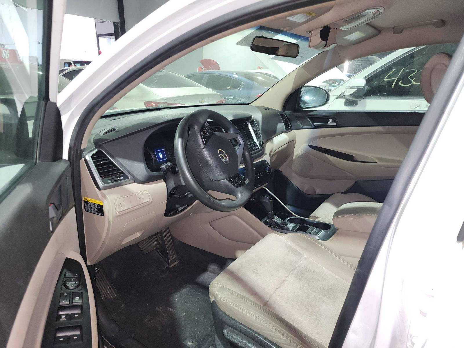 HYUNDAI TUCSON 2017 - Marhaba Auction Used Cars - Image 9