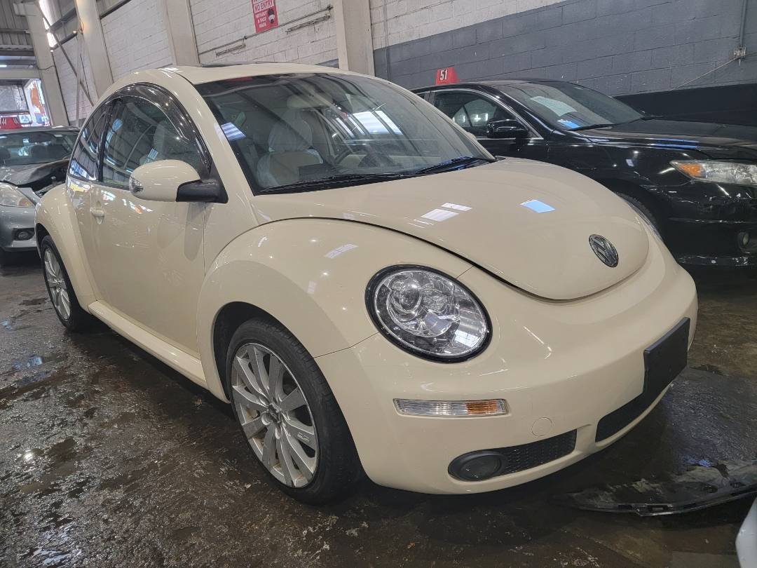 2008 VOLKSWAGEN BETTLE — 107382 KM — Lot M555893 - Marhaba Auctions Used Cars - Image 4