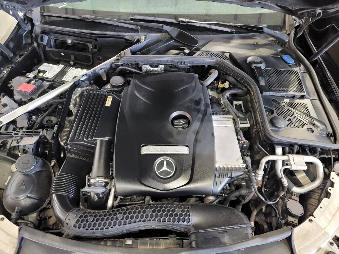 MERCEDES BENZ C300 2015 - Marhaba Auction Used Cars - Image 8