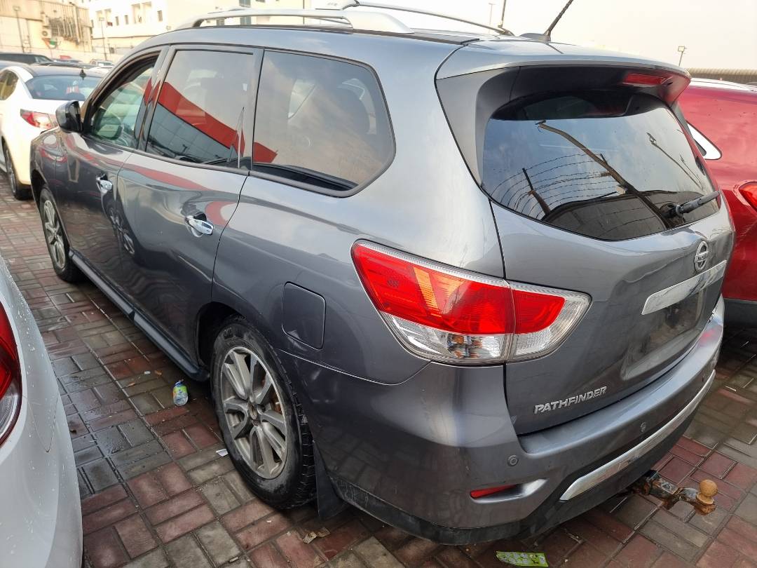 2015 NISSAN PATHFINDER — 200686 KM — Lot 65014 — Ind. 12 - Marhaba Auctions Used Cars - Image 5
