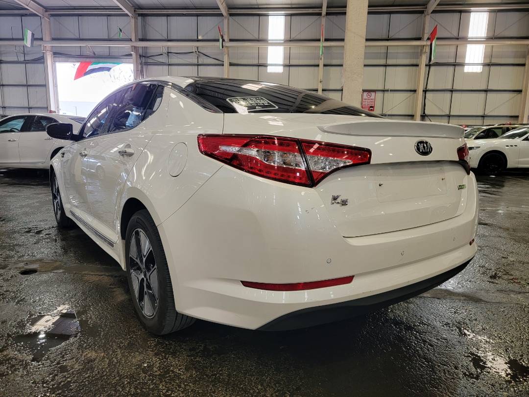 2013 KIA K5 — 130508 KM — Lot 045105 — Main - Marhaba Auctions Used Cars - Image 3