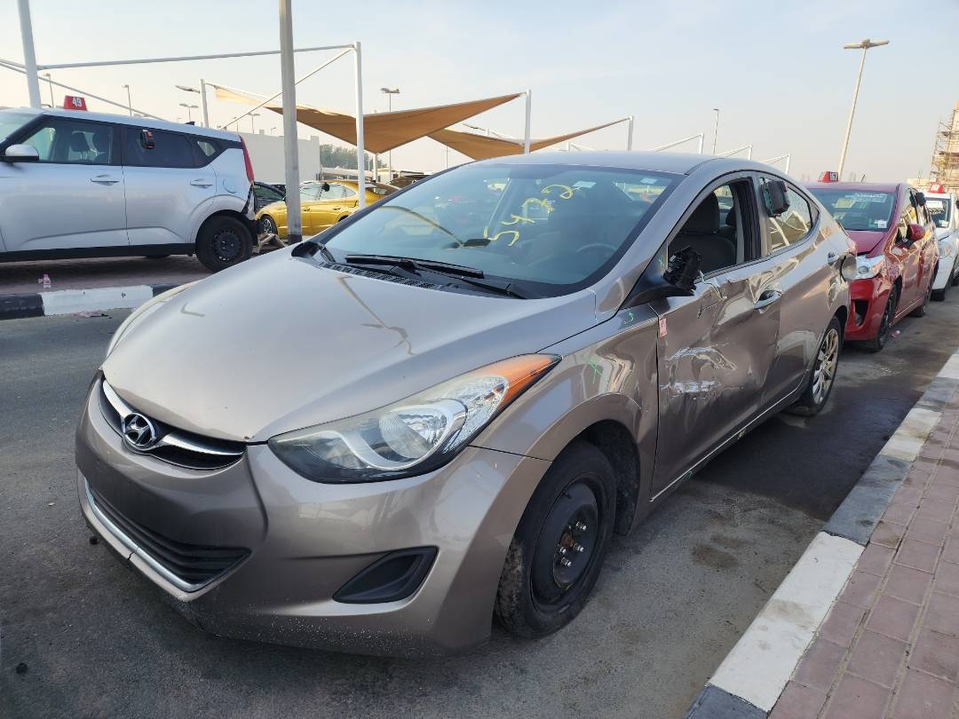 2013 HYUNDAI ELANTRA — 180331 KM — Lot 336360 — Souq - Marhaba Auctions Used Cars - Image 9