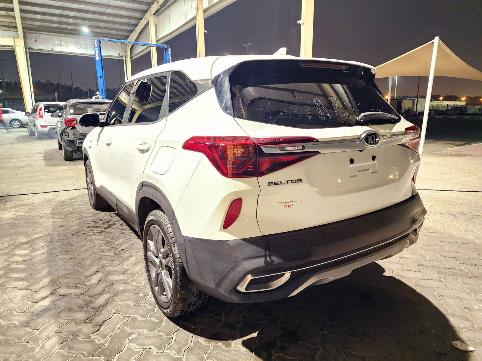 2021 KIA SELTOS — 22715 Miles — Lot M7094393 — Souq - Marhaba Auctions Used Cars - Image 3